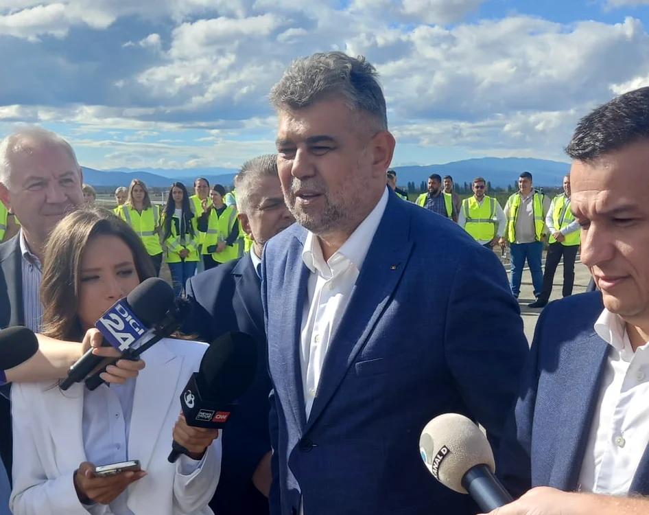 Marcel Ciolacu a ironizat PNL pe șantierul autostrăzii A7 FOTO: Vrancea24