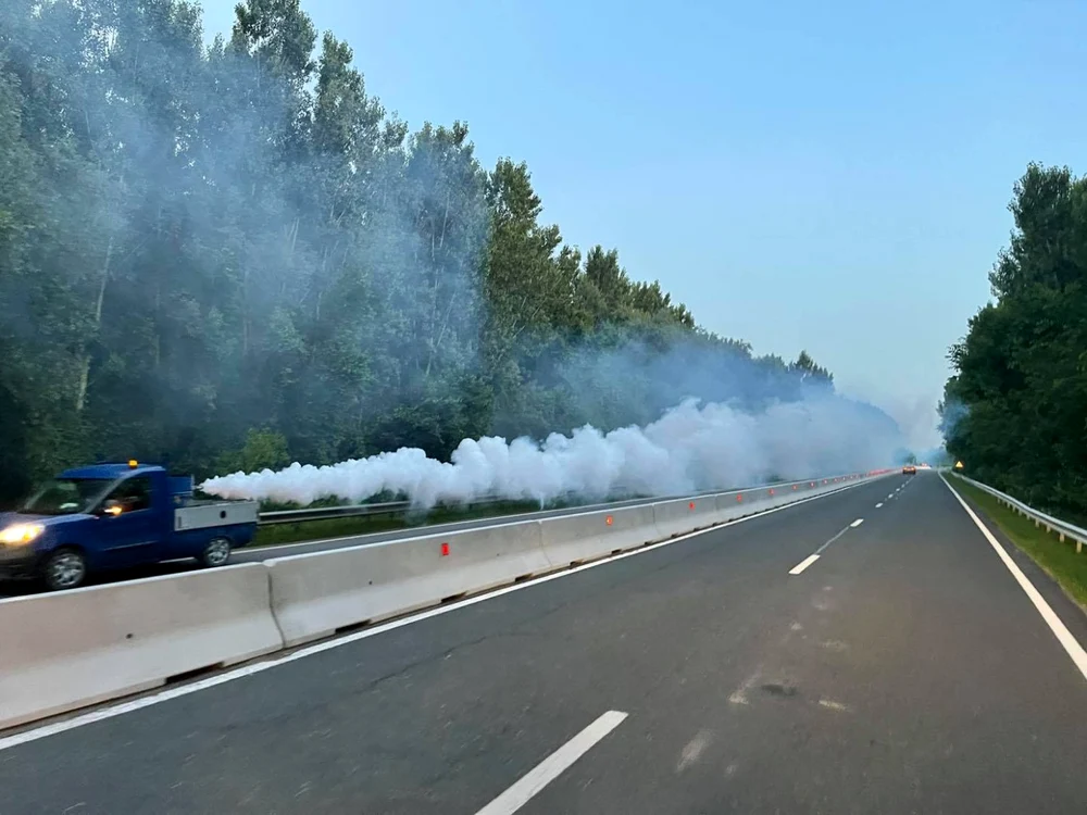Au fost reluate tratamentele pentru stârpirea ţânâarilor şi a căpuşelor FOTO Facebook/PMC