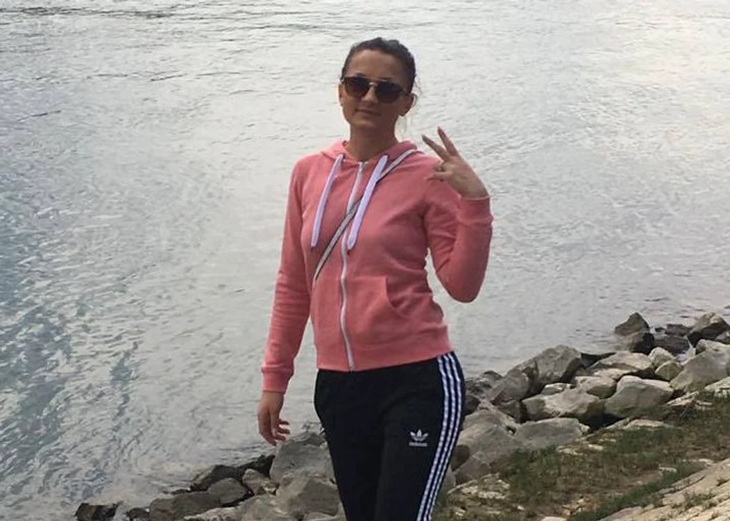 
    Daniela, tânăra care şi-a găsit sfârşitul printre străiniFoto: Facebook  