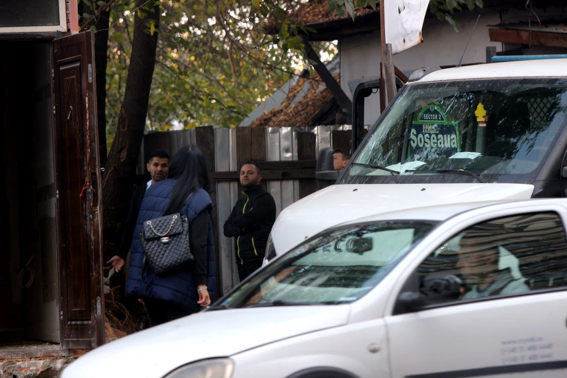 În noiembrie 2019, bruneta a venit în şantierul de renovare a spaţiului din Fundeni cu o geantă de 3.500 €