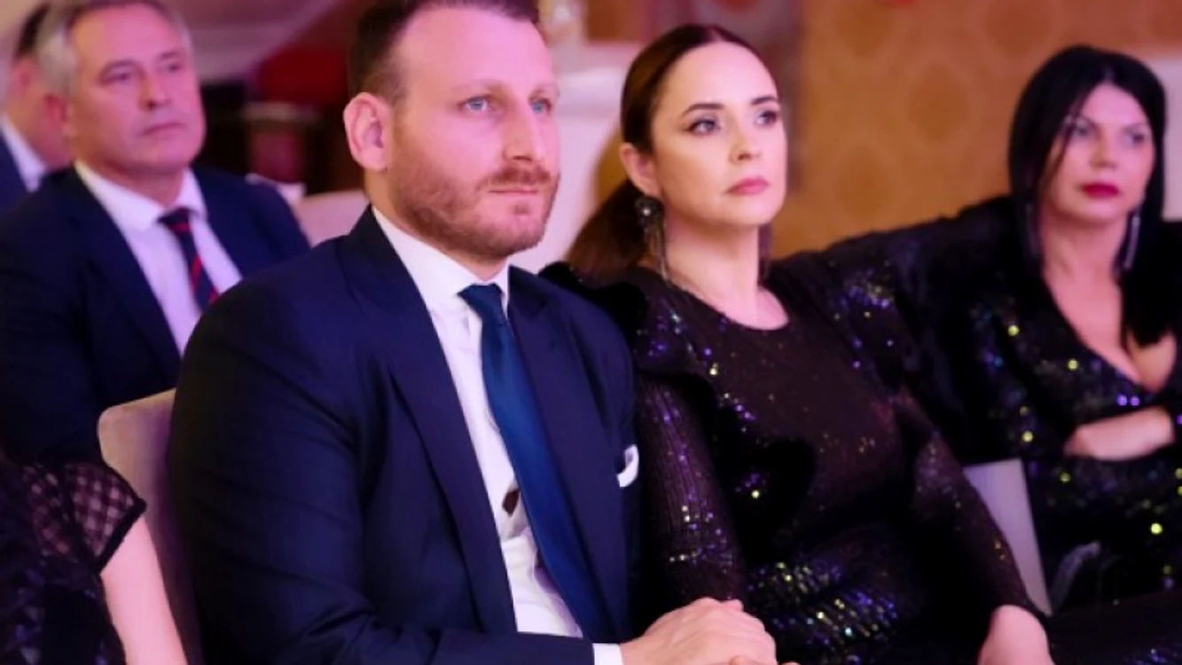
    Andreea Marin și Adrian Brâncoveanu  