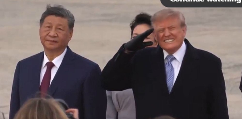 Donald Trump, vizibil deranjat de un zgomot asurzitor în timpul ceremoniei de primire a lui Xi Jinping Reacția omologului chinez