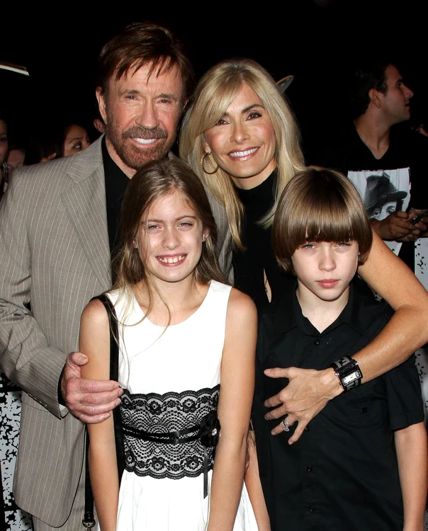 6 chuck norris twins profimedia 0335020991 jpg jpeg