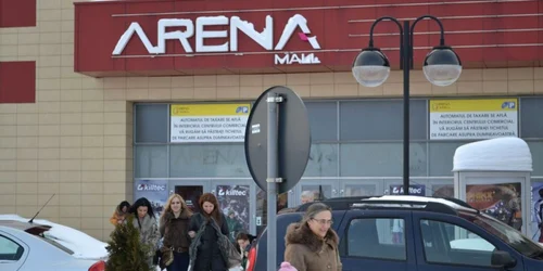 Mii de băcăuani sunt așteptați să participe la spectacole