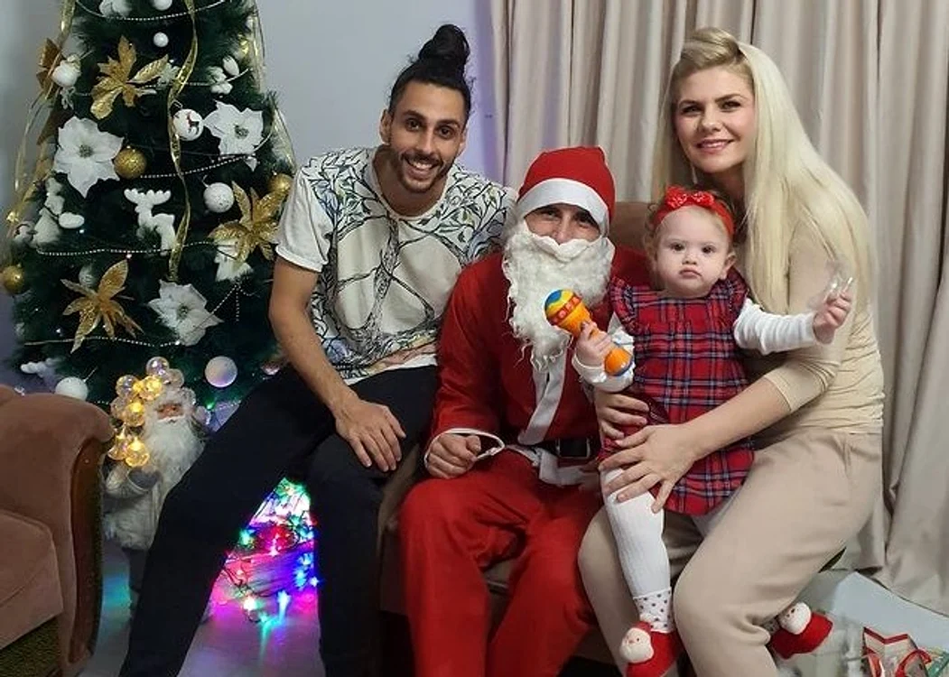 
    Adina de la Heaven și iubitul ei, Glance, se vor muta în sfârșit împreunăfoto: arhiva personală  