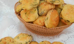 pogacele cu leurda si cas jpeg