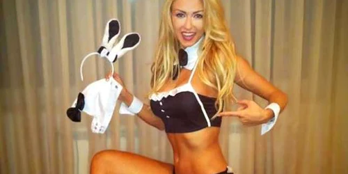 Costumul de iepuraș al Andreei Bălan. Foto pagina de facebook a artistei