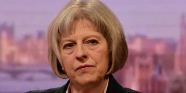Theresa May FOTO newscrasher.com