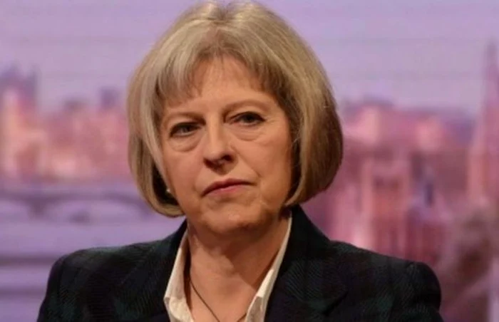 Theresa May FOTO newscrasher.com