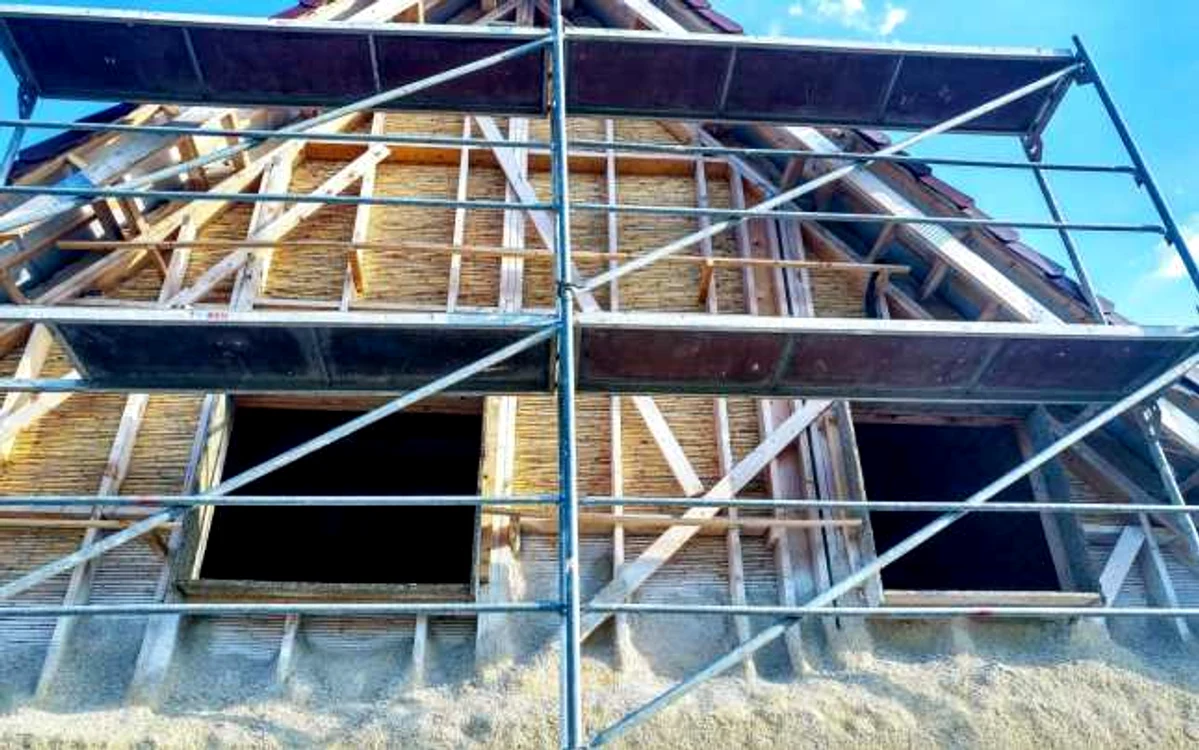 Casă în construcție