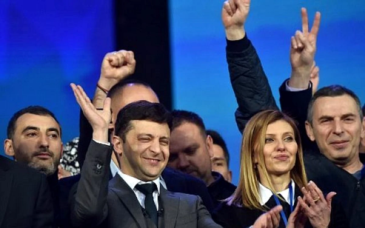 
    Volodîmîr Zelenski a câștigat alegerile prezidențiale din Ucraina la 21 aprilie, cu 73% din voturile exprimate  foto EPA  