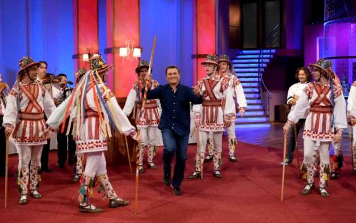 Nea Mărin şi trupa de căluşari, în cea mai nouă ediţie „Hell’s Kitchen - Iadul Bucătarilor“ FOTO Antena 1