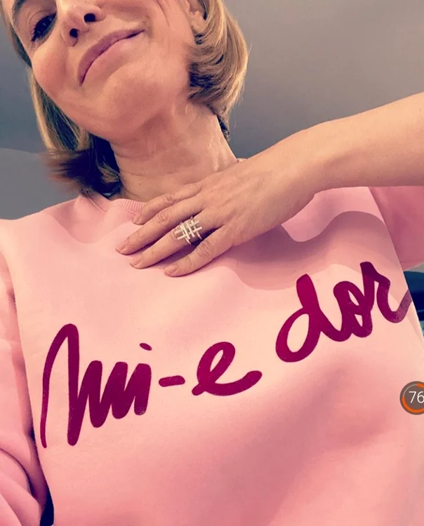 Andreea Esca a anunțat pe Instagram că în această perioadă a renunțat la inele