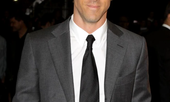 ryan reynolds   20100914 zaf cj4 429 1 jpeg