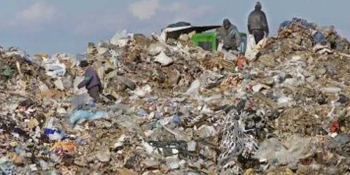 Satu Mare: Lipsa banilor blochează reabilitarea şcolilor – Revista presei locale