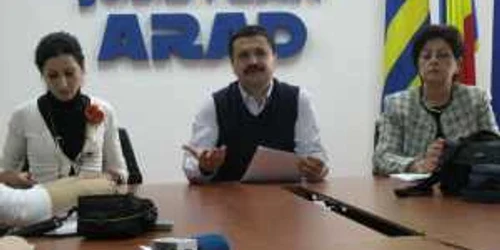 Reprezentanţii Consiliului Judeţean au spus că la eveniment vor participa 120 de persoane 