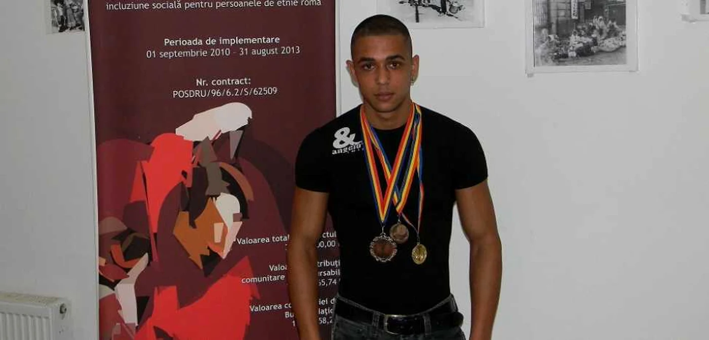 Marius Murgu a obţinut o medalie de aur şi două de bronz la competiţiile de culturism 