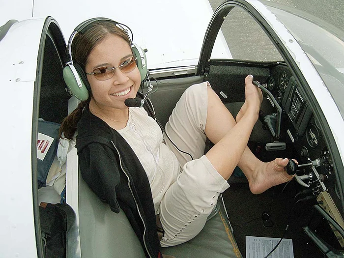 Jessica Cox a intrat şi în Cartea Recordurilor