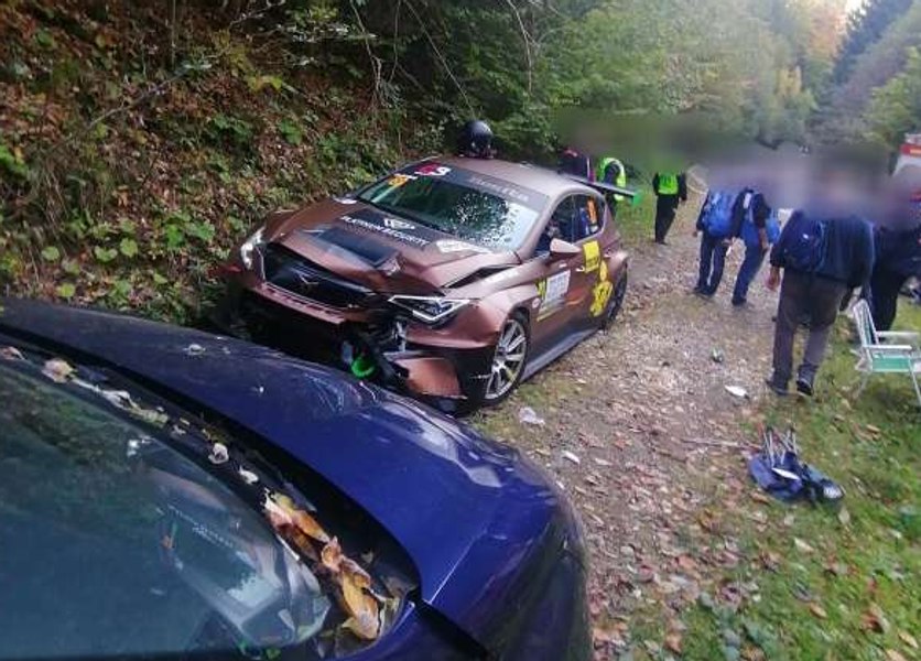 Spectator accidentat la Trofeul Câmpulung Muscel. Bărbatul va fi transportat cu elicopterul la București