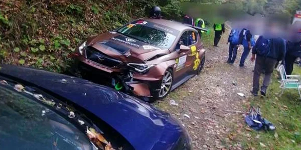 accident raliu Campulung Muscel FOTO ISU Arges jpg