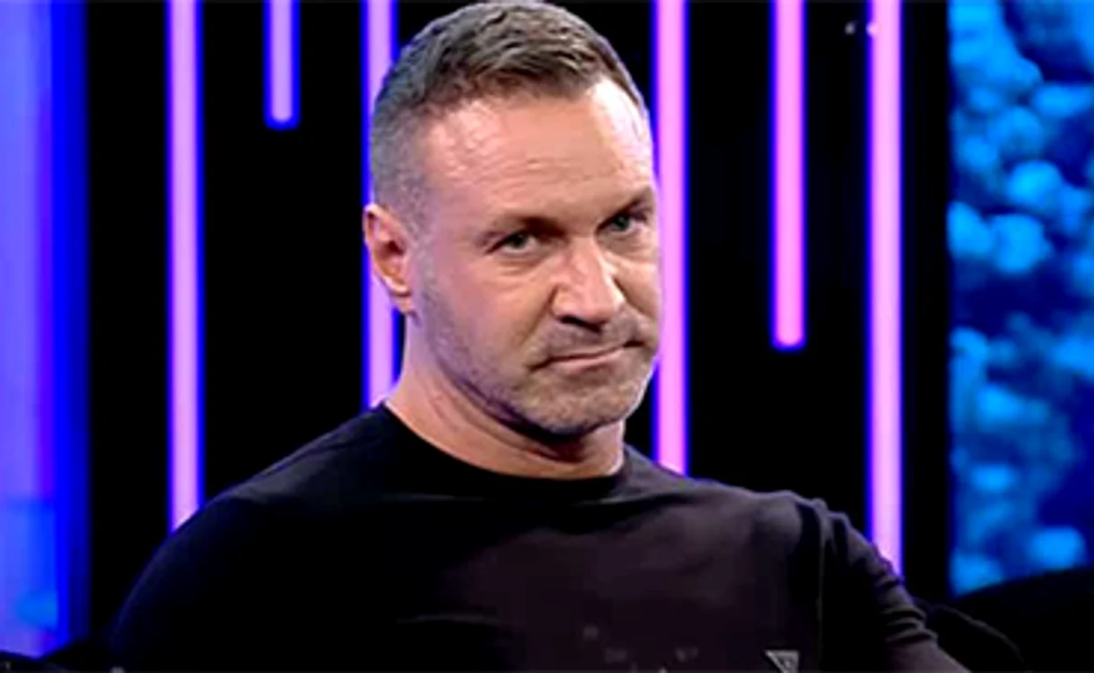 A plâns la Antena 1, când a fost certat de fata lui