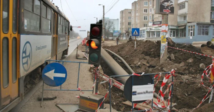 Lucrările de modernizare a reţelei de apă vor fi realizate în următorii trei ani