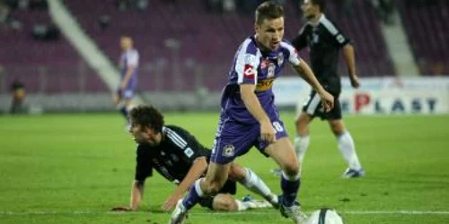 Timişoara: Fotbaliştii de la "Poli" întâlnesc Ceahlăul