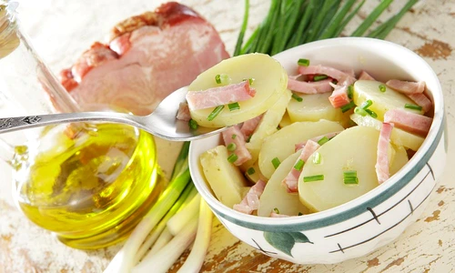 salata de cartofi cu sunca jpeg