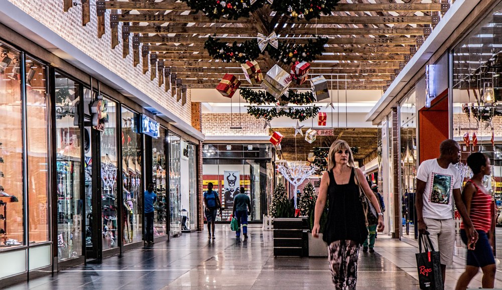 Analiză: România conduce în creșterea retailului nealimentar din UE, cu un consum la maxime istorice  