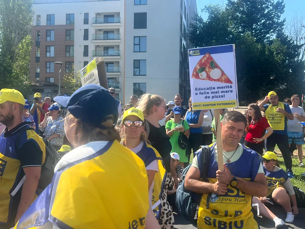 Sindicaliști din învătământ la protest
