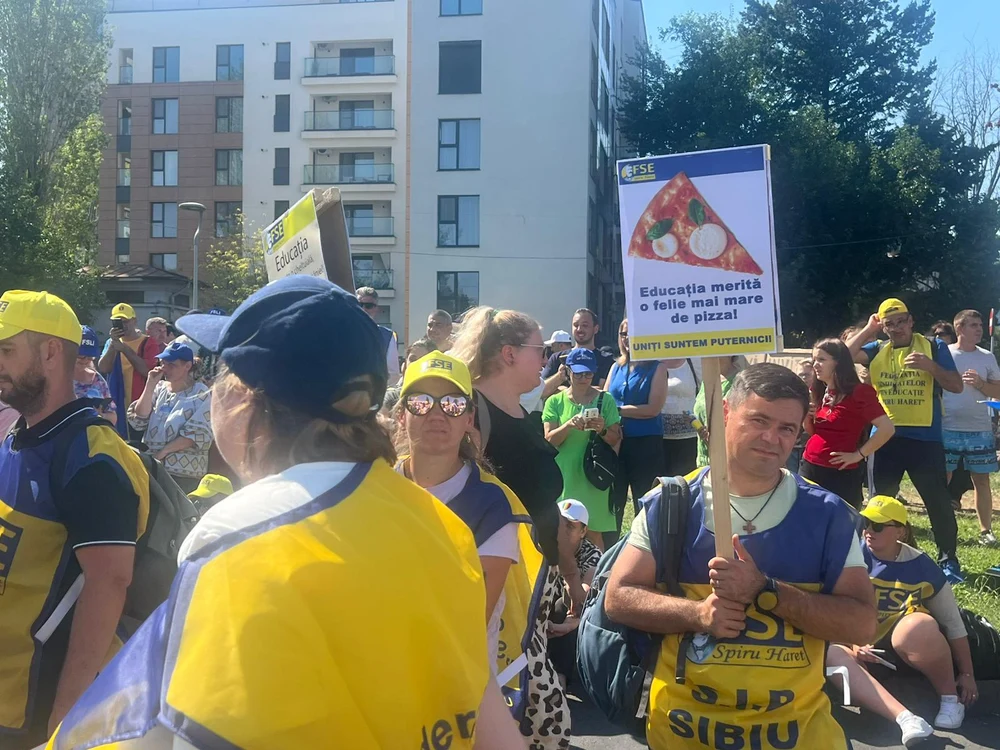 Noua lege a salarizării, contestată de sindicate din Poliție, Sănătate și Educație: „Cu certitudine vor fi proteste"