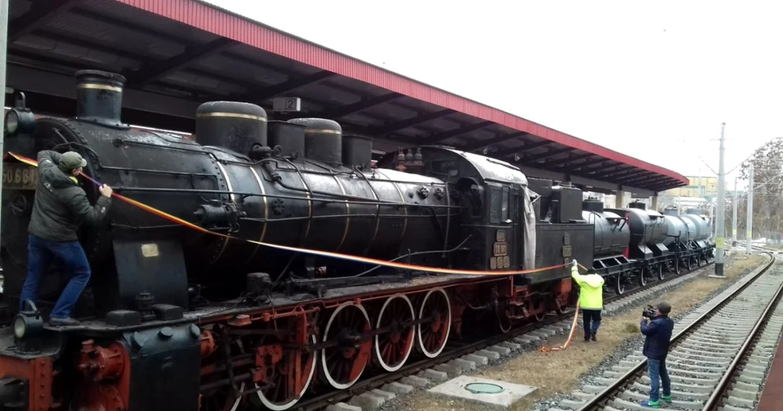 tren de epoca 5