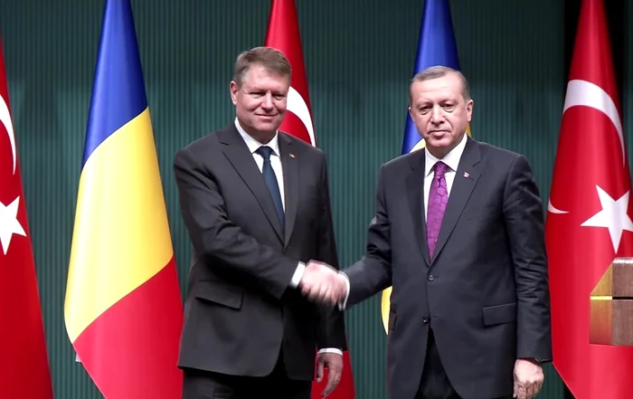 
    Klaus Iohannis și Recep Tayyp Erdogan au susținut o declarație comună, ieri, la Ankara  