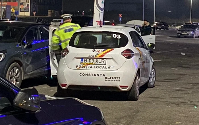 Echipajul Poliției Locale a dispus ridicarea mașinii 