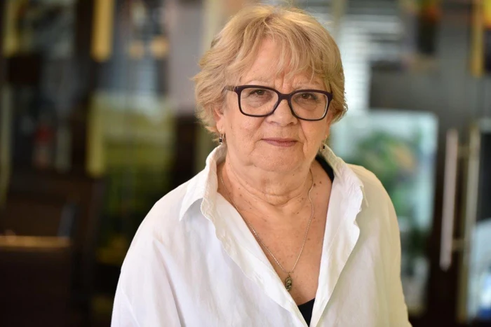 carmen anghelescu