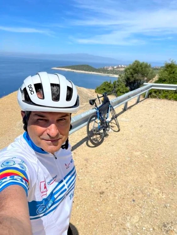 
    Lucian Mîndruță și Ioana, soția lui, pe feribot, în drum spre ThassosFotografii: Facebook/Lucian Mîndruță  