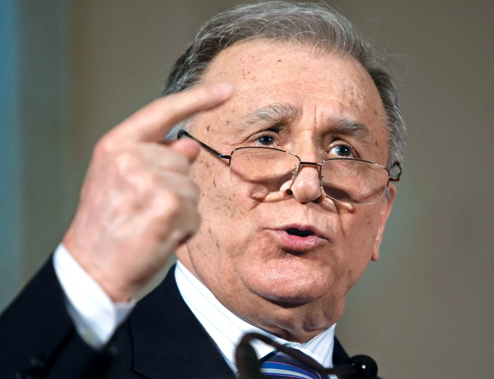 
    Ion Iliescu  