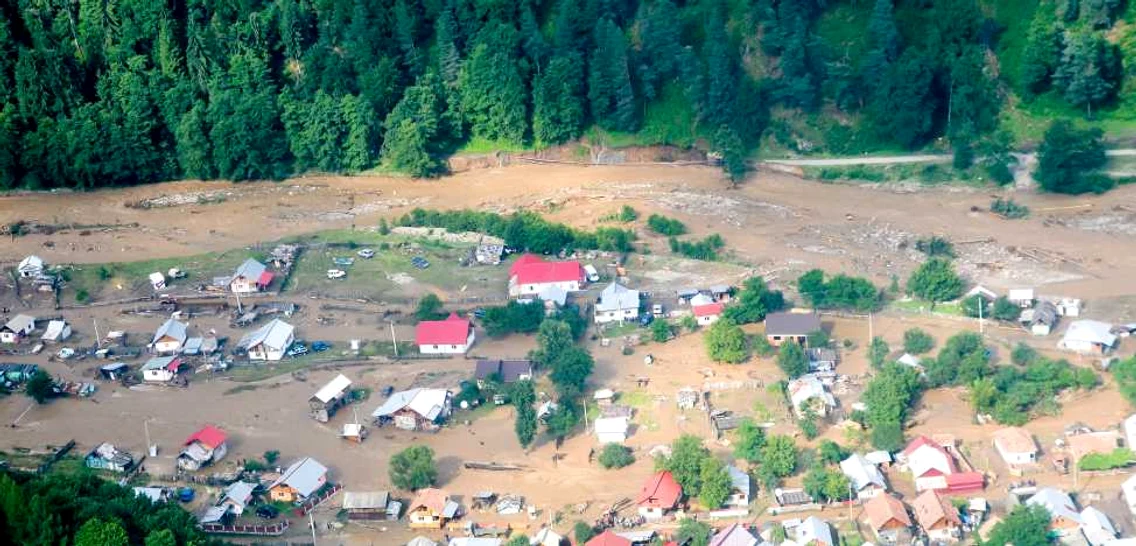 misiune salvare inundatii foto mai