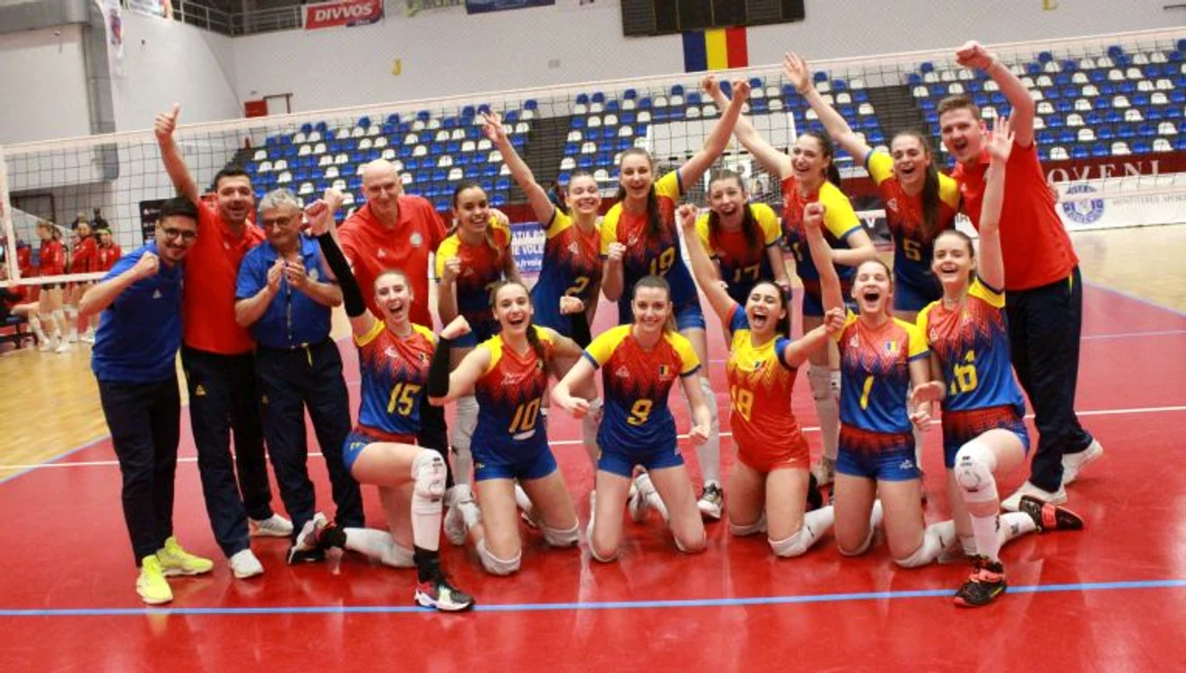 Bucuria jucătoarelor naționalei U19 a României după calificarea la Europene (FOTO: FRV)
