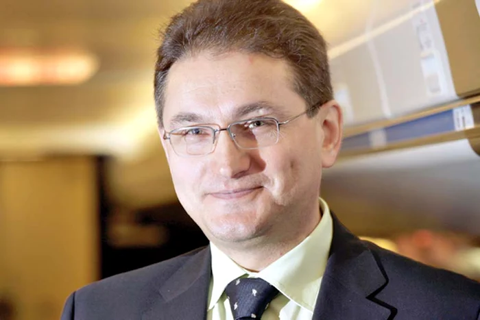 Piloţii români au scăpat  doar cu răni minore (Fotografii: Ansa Telenews)