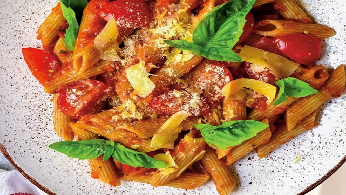 penne cu sos de rosii jpg