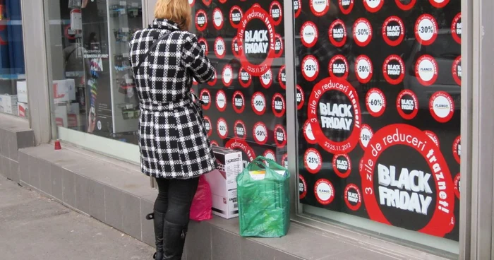 Românii au fost cuprinşi anul acesta de febra Black Friday FOTO Adevărul