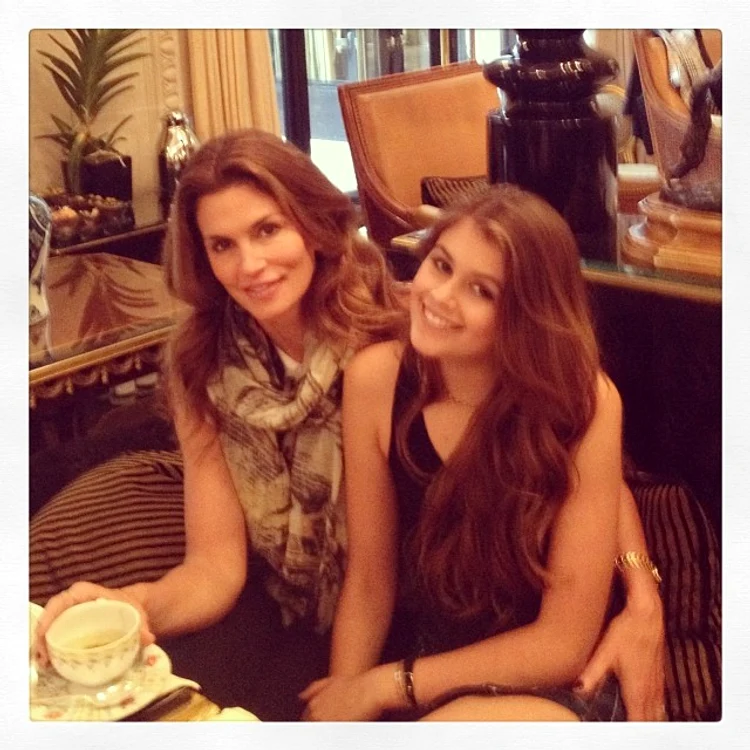 Cindy Crawford şi fiica ei, Kaia (foto: Instagram)