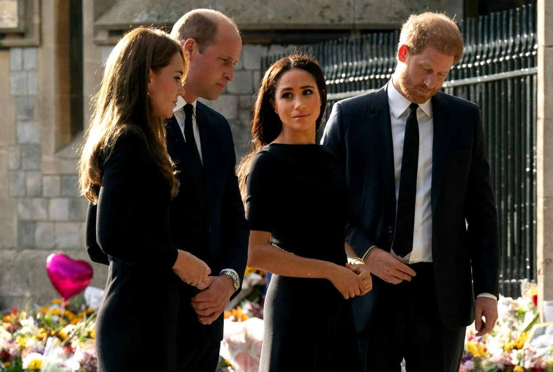 Kate Middleton, Prințul William, Harry și Meghan Markle (sursa foto OKMag)