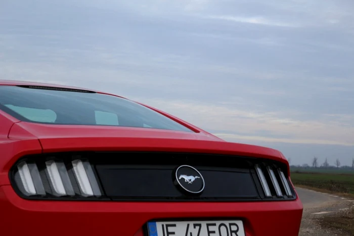 Test Ford Mustang EcoBoost 1