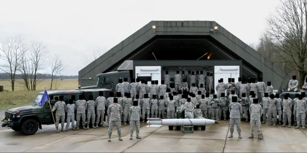 Soldati americani in 2013 la baza Volkel Olanda FOTO Bellingcat