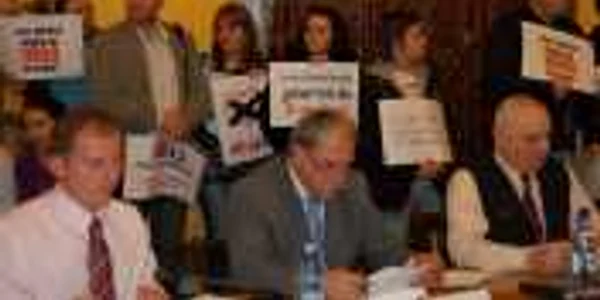 Protest inedit la Consiliul Local