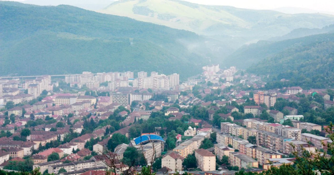 Centrul Reşiţei este singura zonă în care se mai fac tranzacţii imobiliare