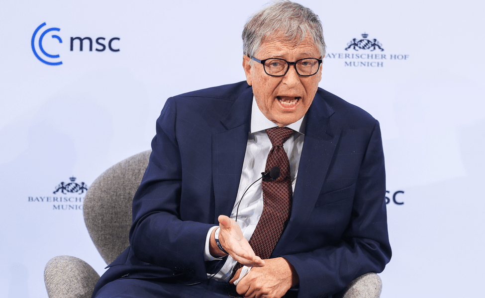 Un startup finanțat de Bill Gates lucrează la un combustibil pentru aviație derivat din alcool