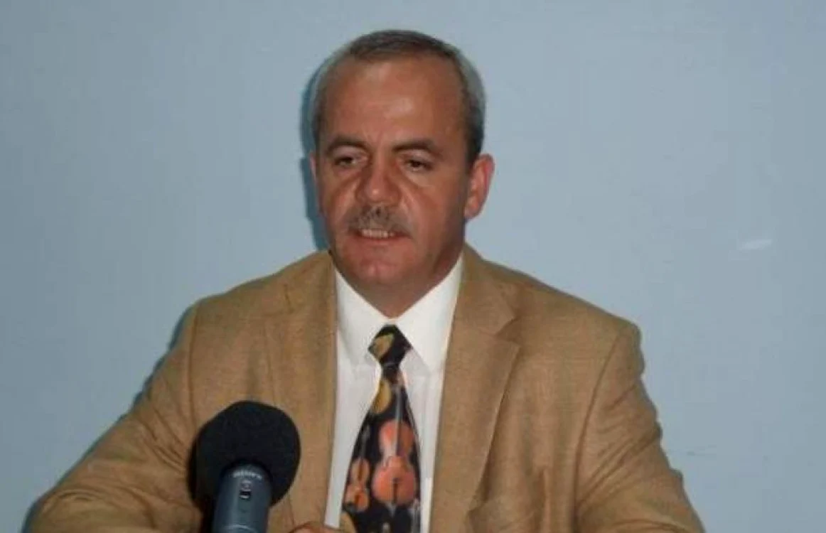 Deputatul a fost găsit şi în incompatibilitate